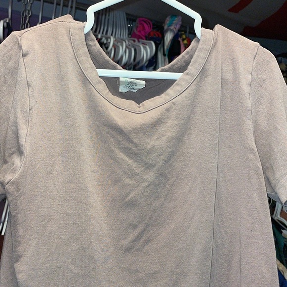 C’est Moi tshirt tan cream color size small crop shirt - Picture 4 of 6